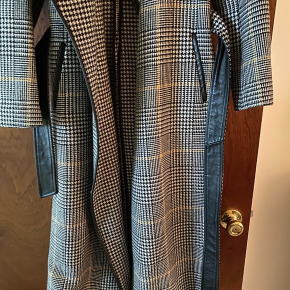 Mackage Black and White Houndstooth Coat great condition (rare) - Picture 2 of 4